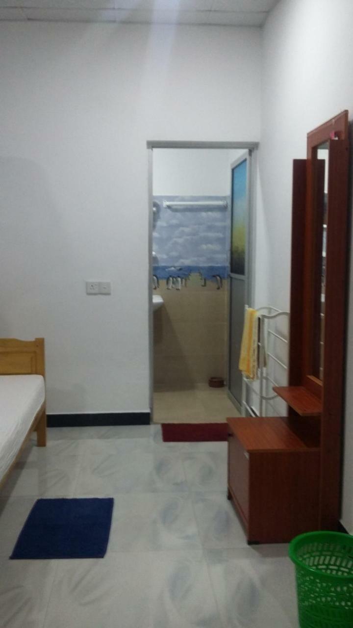Hotel Oceanic White House à Nilaveli Extérieur photo